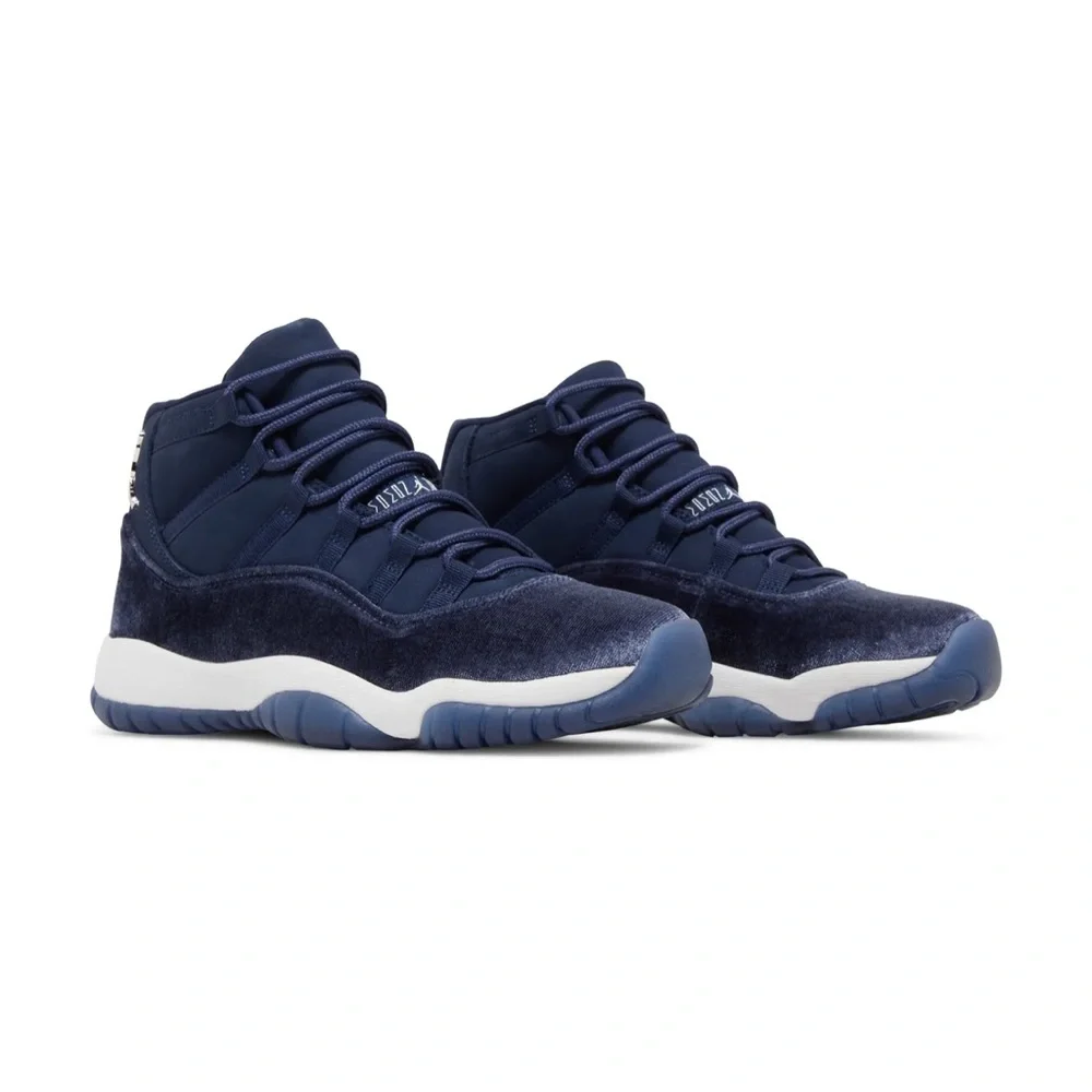 💙 Air Jordan 11 Retro “Midnight Navy Velvet” (W) • Navy Suede/Velvet • Size 9 ⭐️ - Picture 2 of 16